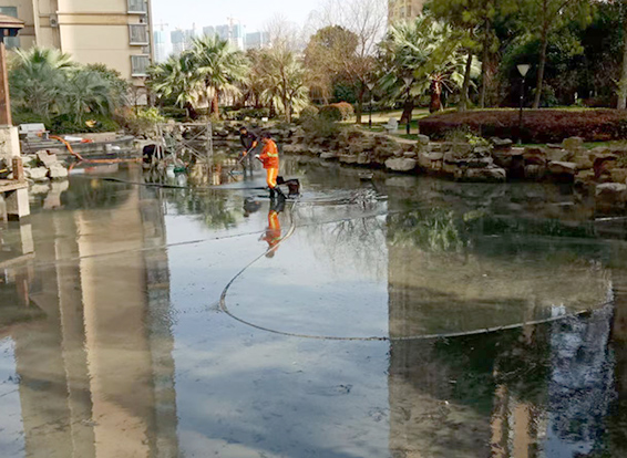 铜梁景观池淤泥清理